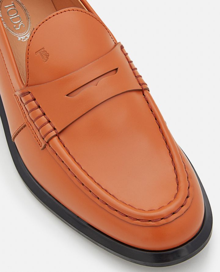 Tod's - CLASSIC LEATHER LOAFERS_4
