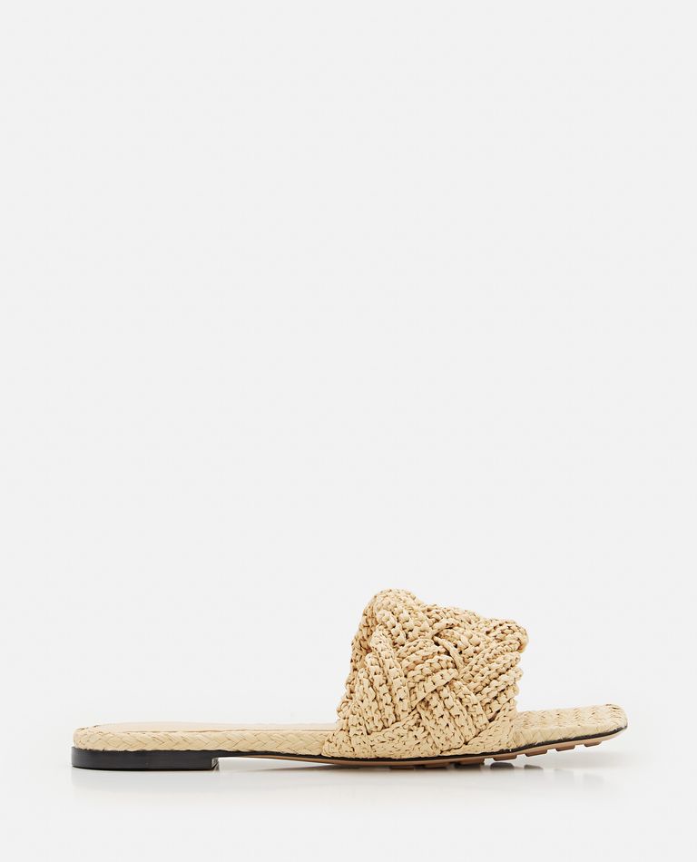 Zara best sale raffia sandals