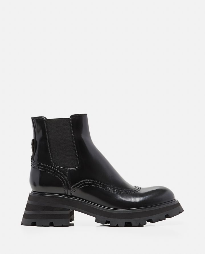 Alexander McQueen - CHUNKY POLISHED LEATHER CHELSEA BOOTS_1