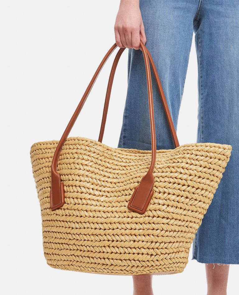 MEDIUM ARCO RAFFIA TOTE BAG for Women - Bottega Veneta | Biffi