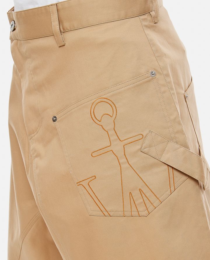 JW Anderson - TWISTED CHINO SHORTS_4