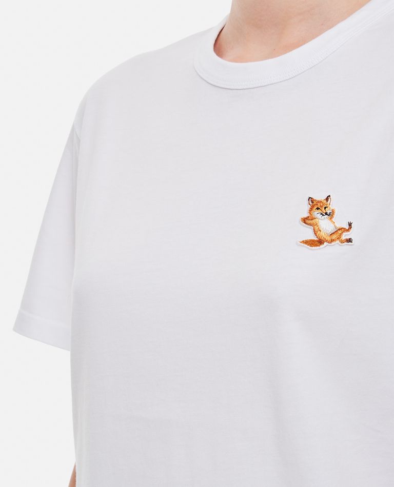 CHILLAX FOX PATCH CLASSIC T-SHIRT