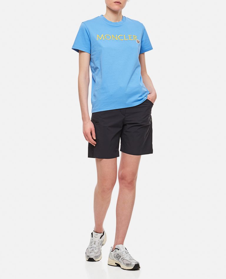 ショートパンツ MONCLER GRENOBLE Nylon bermuda shorts Black Moncler Black Nylon Bermuda Shorts With Logo | ModeSens