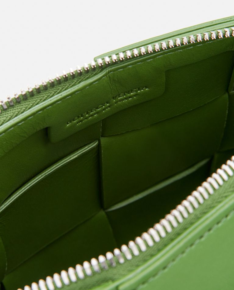 CASSETTE SHOULDER BAG for Men - Bottega Veneta | Biffi CASSETTE SHOULDER BAG for Men - Bottega Veneta | Biffi