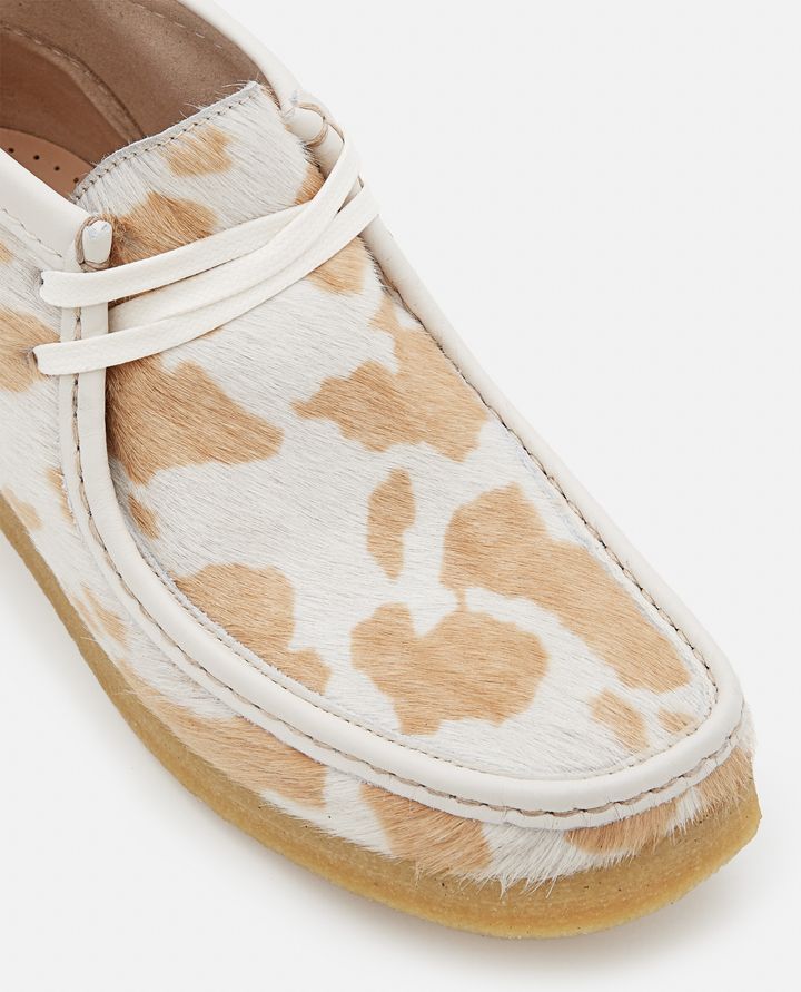 Clarks - COW PRINTED WALLABEE BOOTS_4