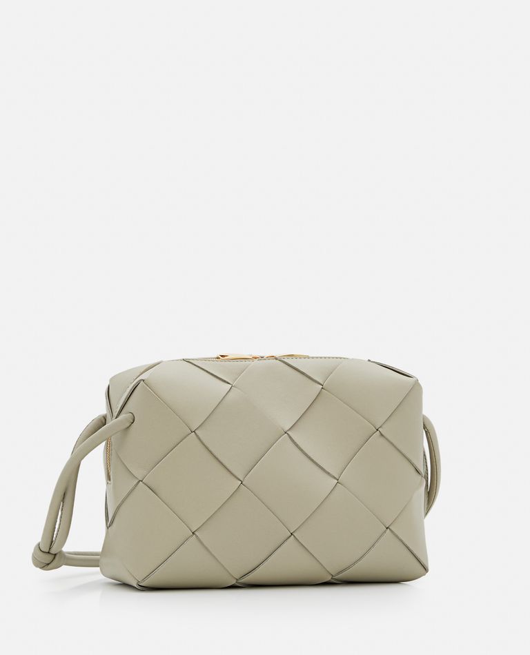 【BOTTEGA VENETA】SMALL CASSETTE CAMERA BAG Bottega Veneta - Small Cassette Camera Bag in Black
