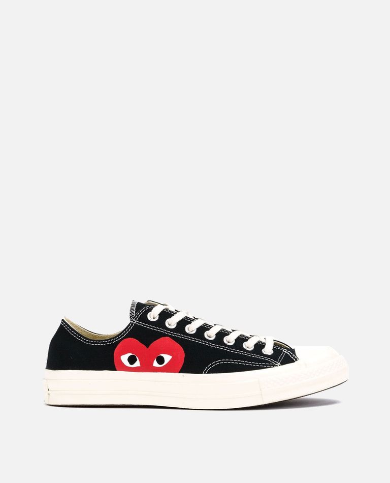 Comme Des Garãons Play Comme Des Garçons X Converse Low-top Sneakers In Black