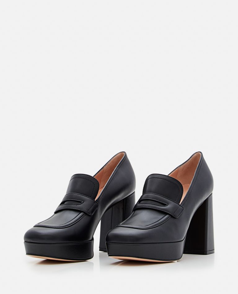Gianvito Rossi Rouen Heeled Leather Loafers In Black