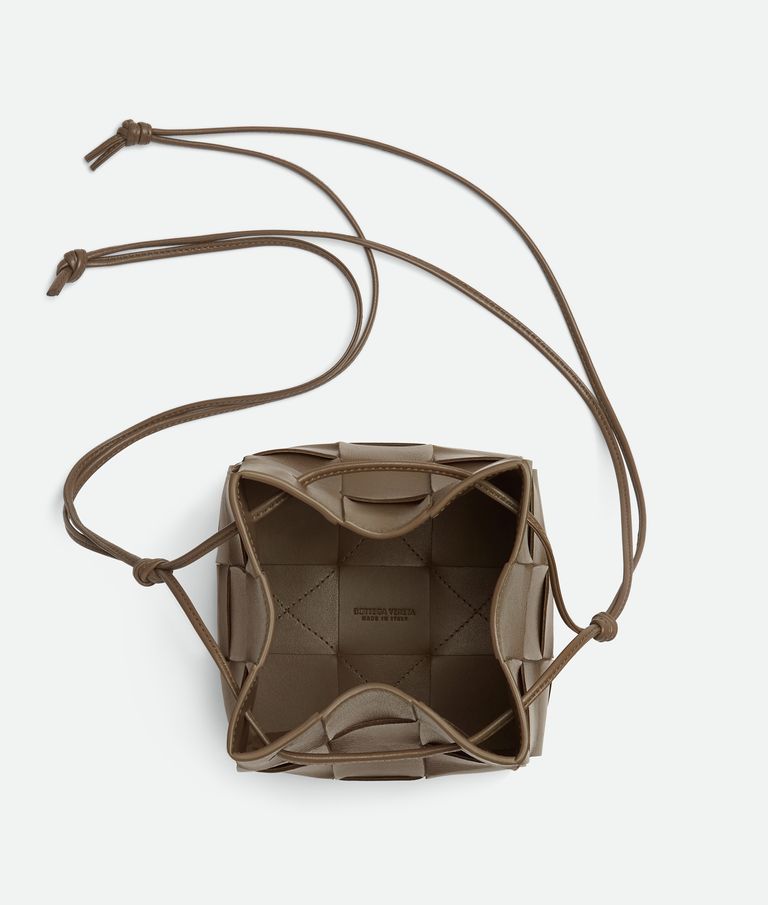 SMALL BUCKET LEATHER SHOULDER BAG for Women - Bottega Veneta
