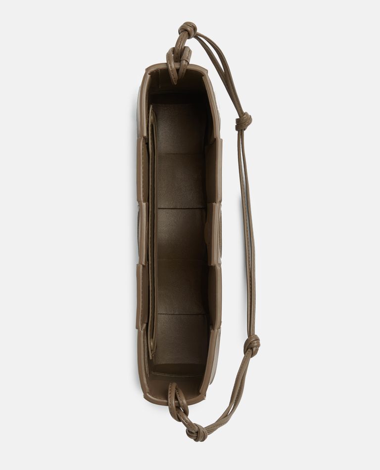 【BOTTEGA VENETA】CASSETTE POUCH ON STRAP CASSETTE POUCH ON STRAP LEATHER SHOULDER BAG for Women