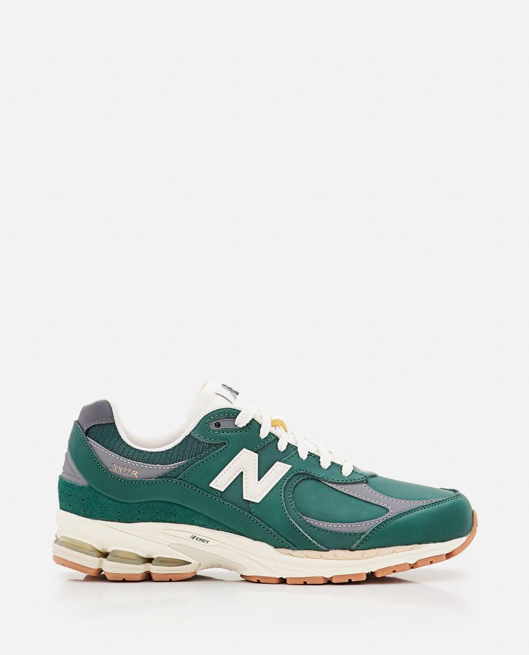 New Balance Low Top 2002 Sneakers In Green