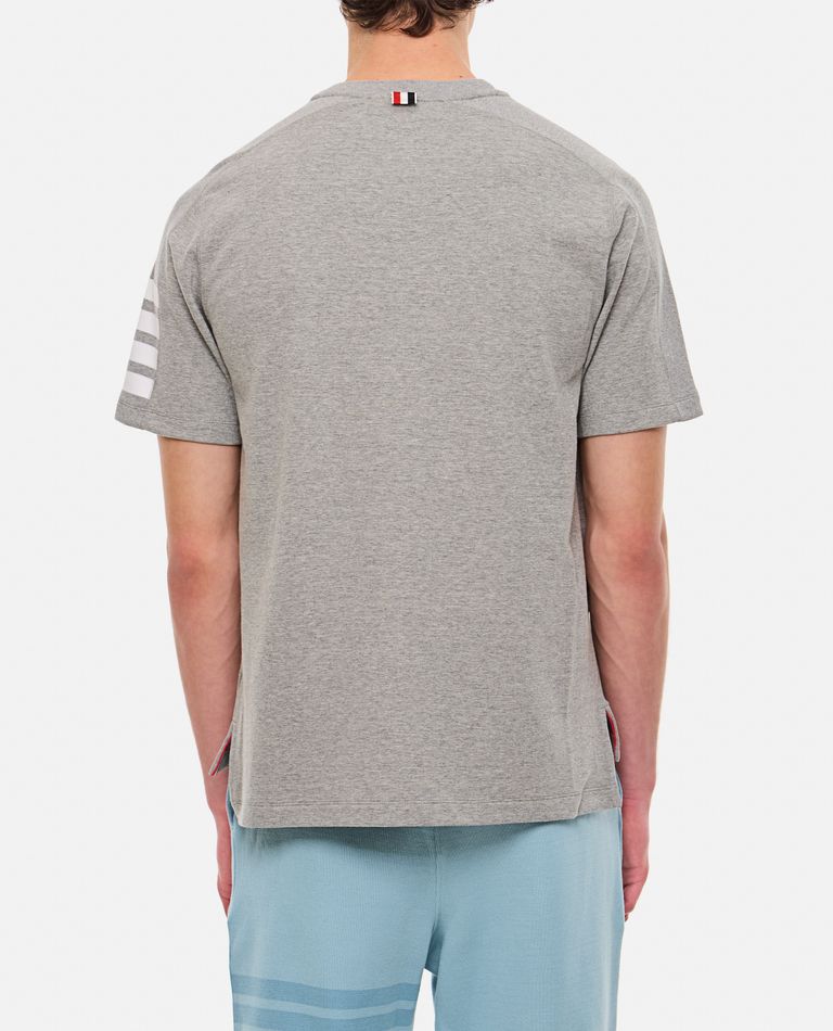 Tシャツ・カットソー THOM BROWNE FW25 4-BAR KNIT T-SHIRT (FKA495A Y3017100) Thom Browne Knit t-shirt 4 bars | The Fashion Square