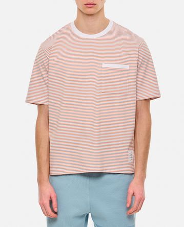 Thom Browne - T-SHIRT OVERSIZE CON TASCHINO IN COTONE