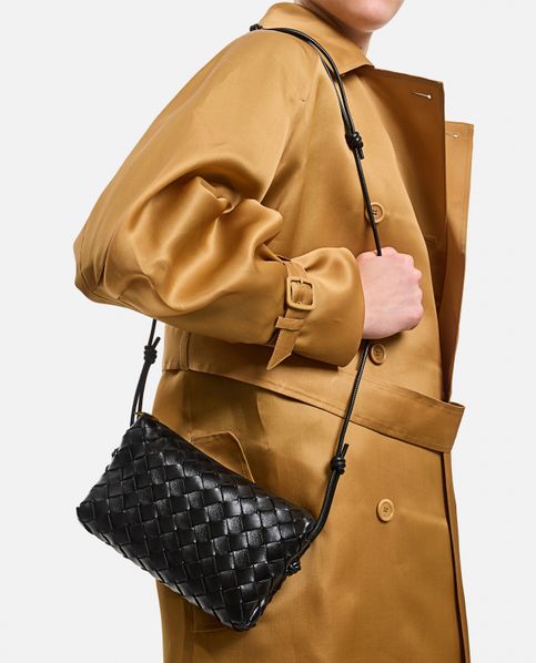 bottega veneta baguette