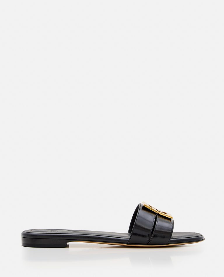 Shop Fendi Leather Flat Sandals In Black
