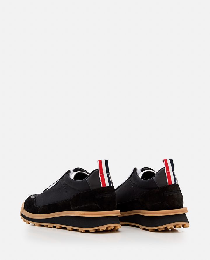 Thom Browne - ALUMNI TRAINER IN TECH NYLON_3