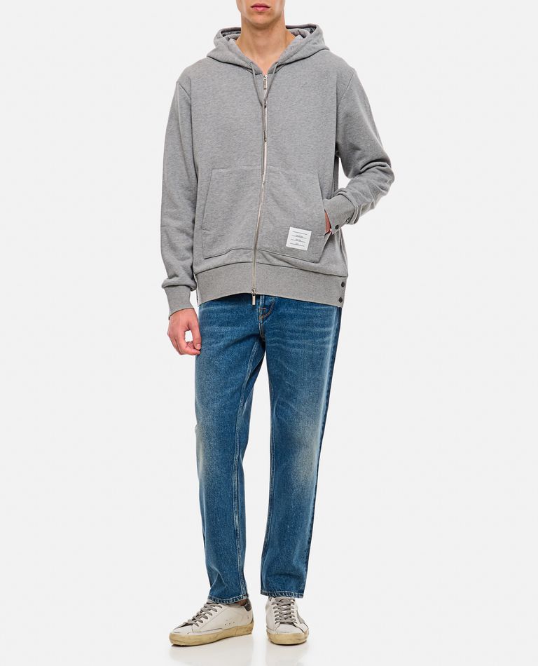 パーカー・フーディ THOM BROWNE FW25 FELPA CON CAPPUCCIO (MJT153A 03377415) THOM BROWNE》 MJT153A 03377 415 CENTER BACK STRIPE HOODIE