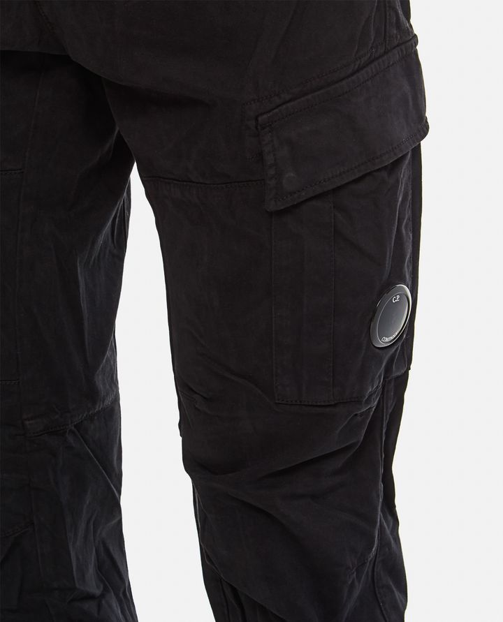 C.P. Company - STRETCH SATEEN ERGONOMIC LENS DOUBLE CARGO PANTS_4