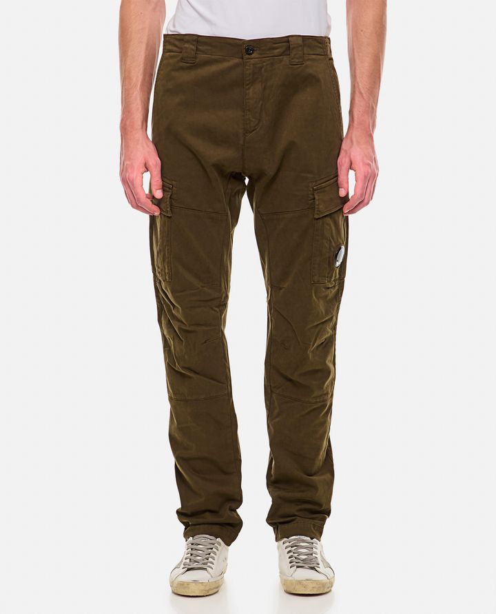 C.P. Company - STRETCH SATEEN ERGONOMIC LENS DOUBLE CARGO PANTS_1