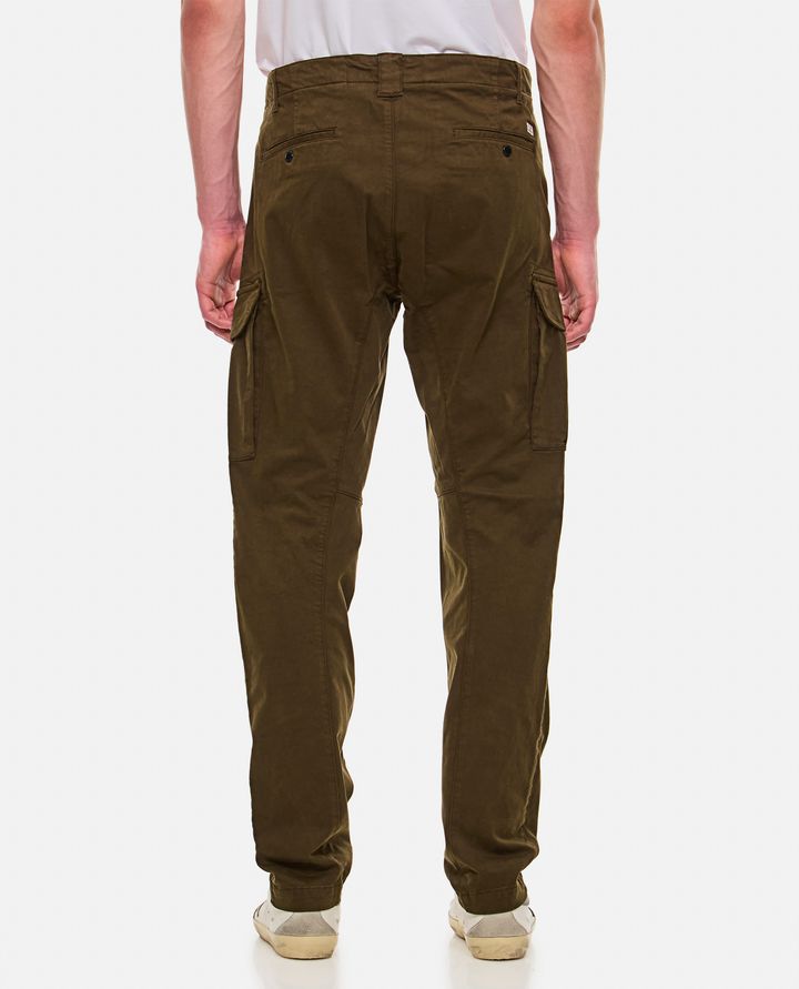 C.P. Company - STRETCH SATEEN ERGONOMIC LENS DOUBLE CARGO PANTS_3