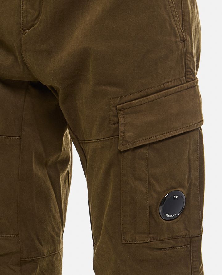 C.P. Company - STRETCH SATEEN ERGONOMIC LENS DOUBLE CARGO PANTS_4