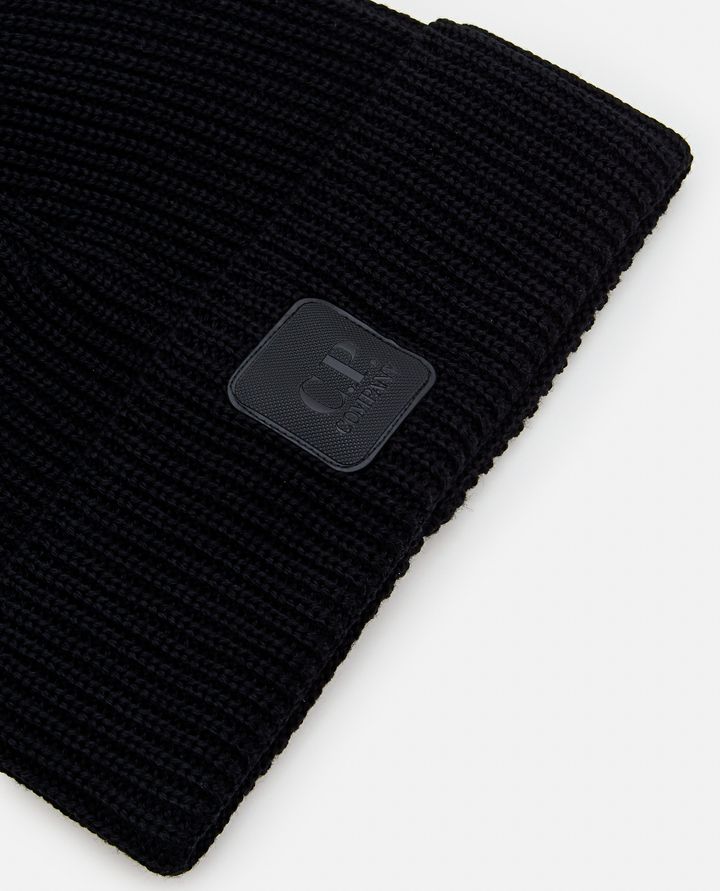 C.P. Company - METROPOLIS SERIES EXTRA FINE MERINO WOOL LOGO BEANIE_2