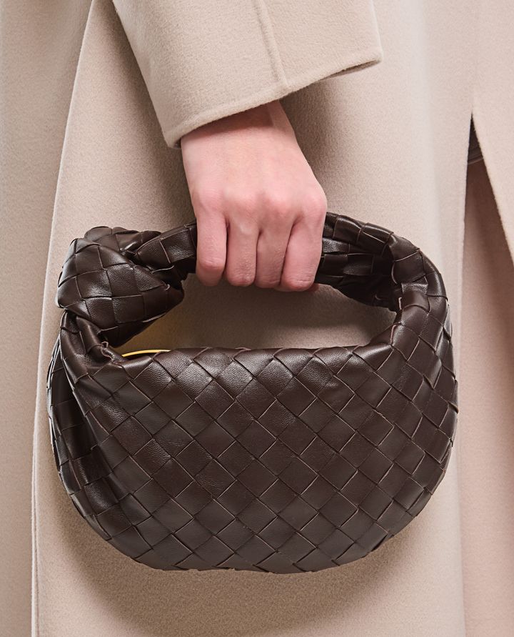 Bottega Veneta - MINI JODIE BORSA A MANO IN PELLE_5