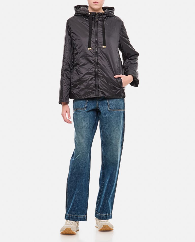 Shop Max Mara The Cube Greenh Down Jacket In Black