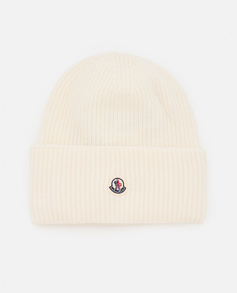 Women's hotsell Moncler Beanie