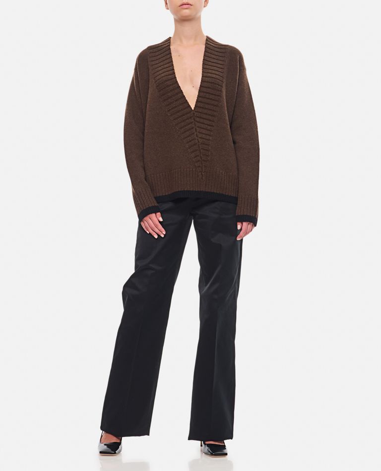 JW ANDERSON SLANTED V NECK JUMPER 