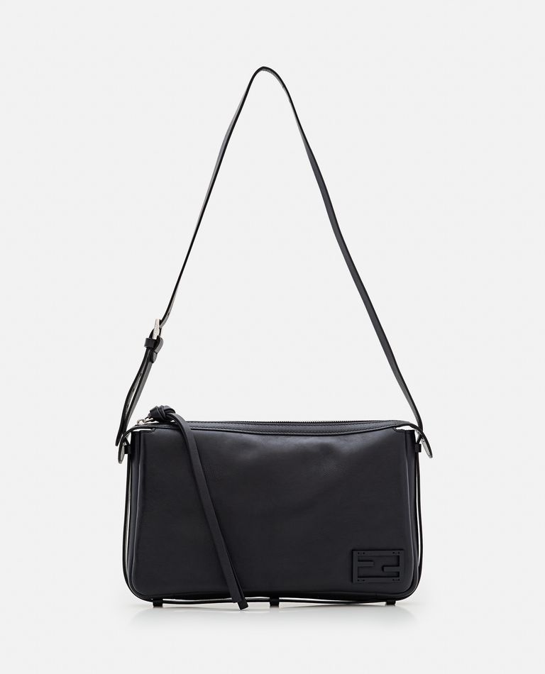 Fendi Medium Simply  Leather Shoulder Bag In Black