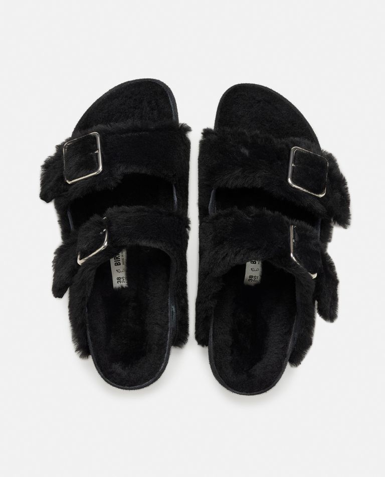 Birkenstock 1774 Arizona Shearling Big Buckle  In Black