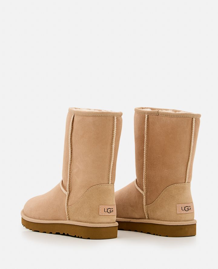 Ugg - W CLASSIC SHORT II_3