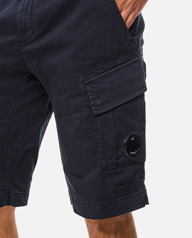 SATEEN STRETCH CARGO SHORTS for Men - C.P. Company | Biffi