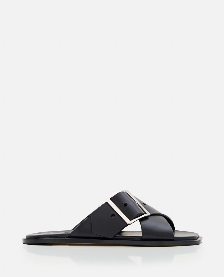 Loewe Sandalo Piatto Petal Belt In Pelle Di Vitello Conciata Al Vegetale In Black