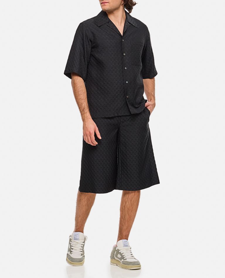 Explore the Unique Style of Alexander McQueen Men's Apparel Explore the Unique Style of Alexander McQueen Men's Apparel