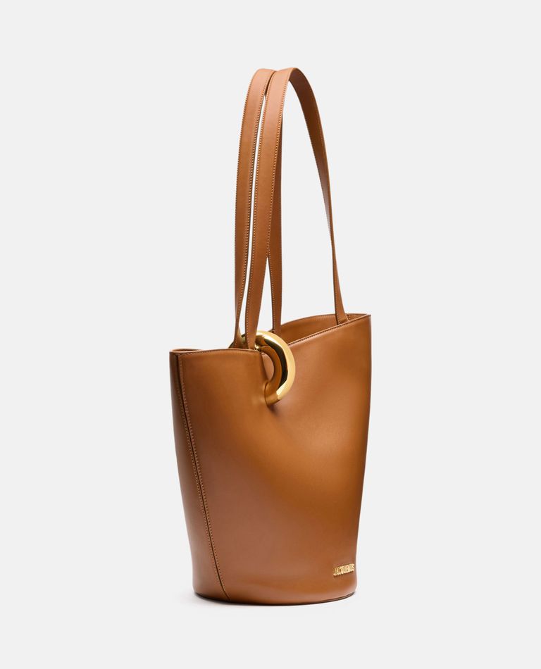 Jacquemus Le Bambola Moyen Leather Shoulder Bag In Brown