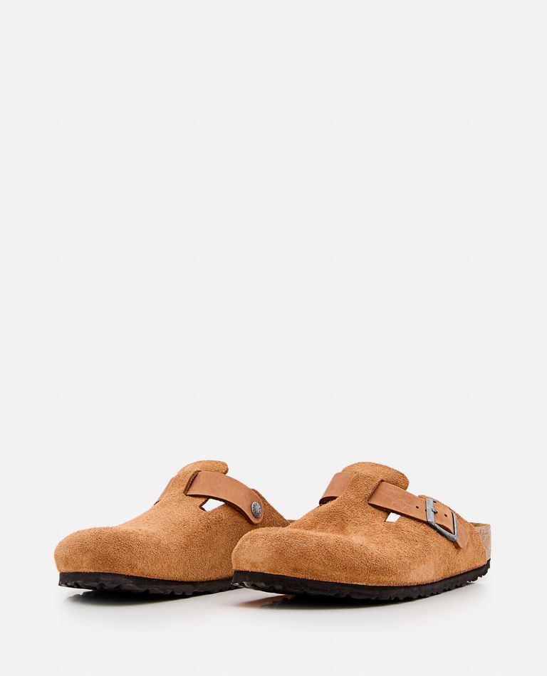 Birkenstock Buckle Detail Flat Sole Round Toe Slipper In Brown