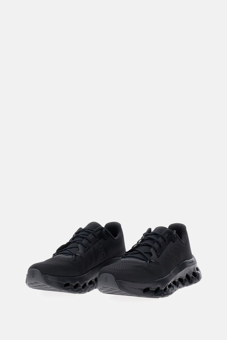 On Running Cloudtilt Sneaker In Black
